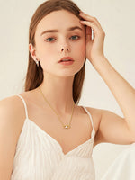 Load image into Gallery viewer, Paperclip Pearl Necklace Gold-Tone On-Neck — Solisita