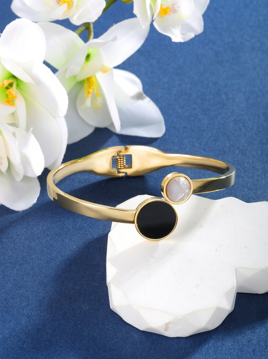 Black & White Shell Geometric Bangle Gold Angle View — Solisita